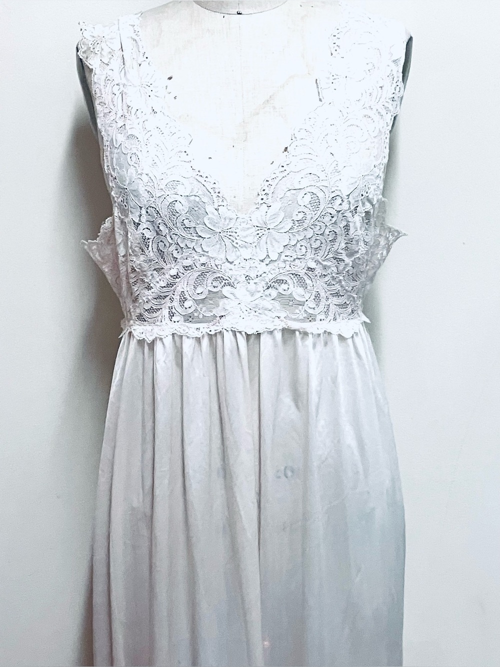 Shadowline Vintage Nightgown